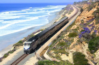 Pacific Surfliner Oxnard